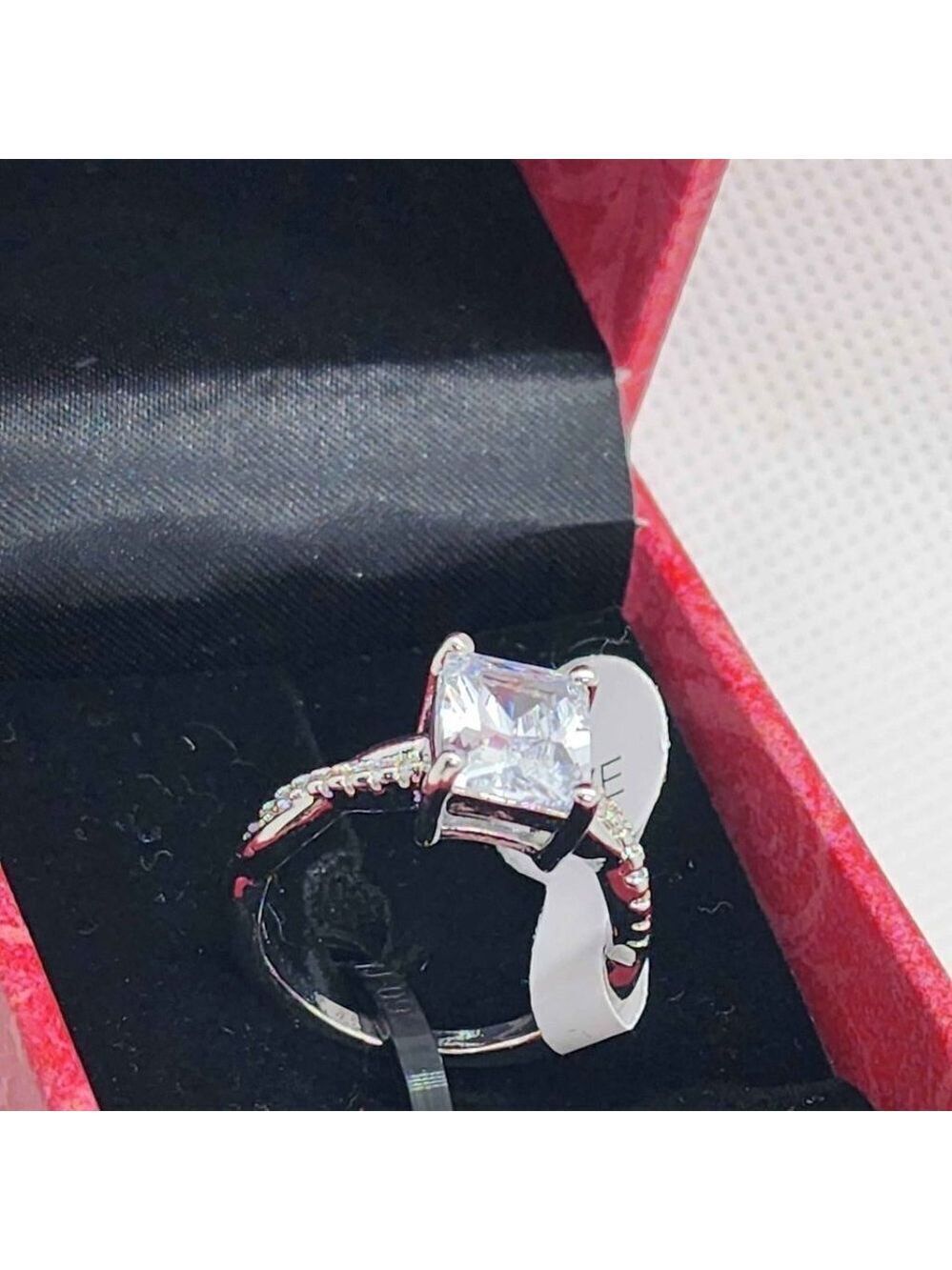 Brand New Peermont Jewelry 18k White Gold Plated Square Shaped Gemstone Ring